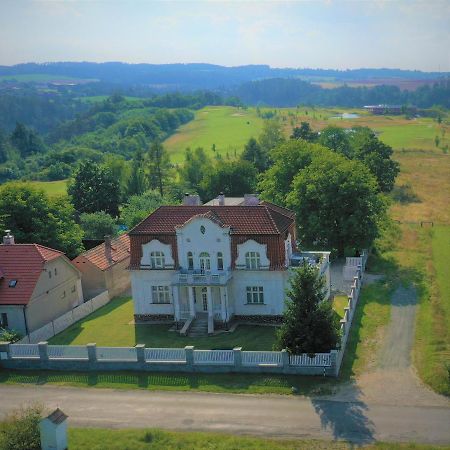 Apartmány Vila Mánička Kacow Exterior foto