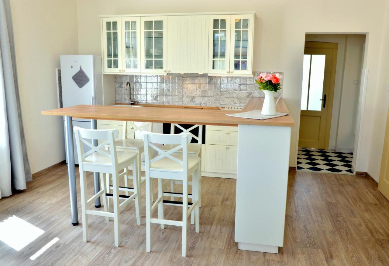 Apartmány Vila Mánička Kacow Exterior foto